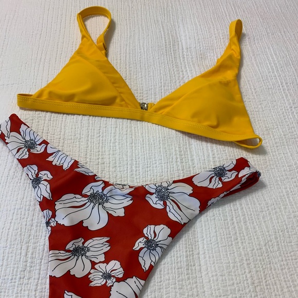 NWOT yellow with red floral detail bikini - Picture 2 of 11